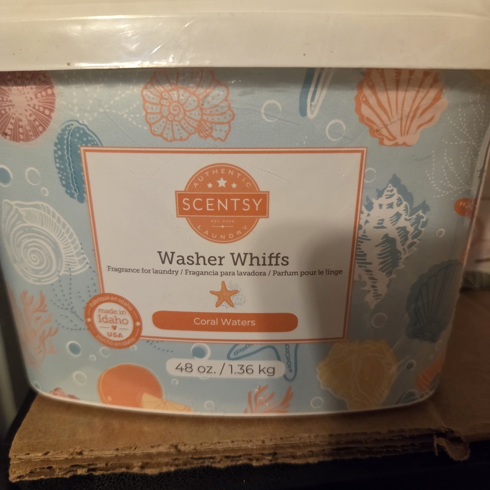 Scentsy Coral Waters Laundry Fragrance Tin - Blue and Coral